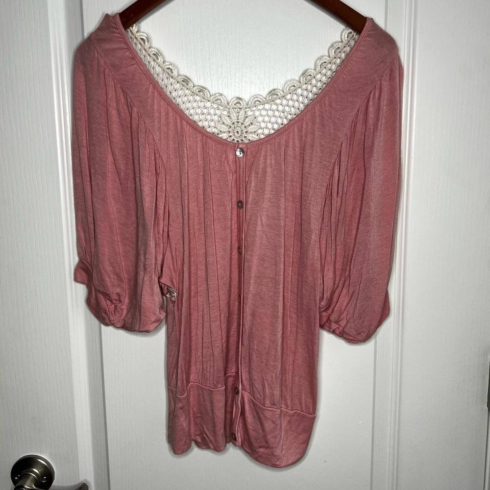 Rumors Laced Back Too Blouse Batwing Pink